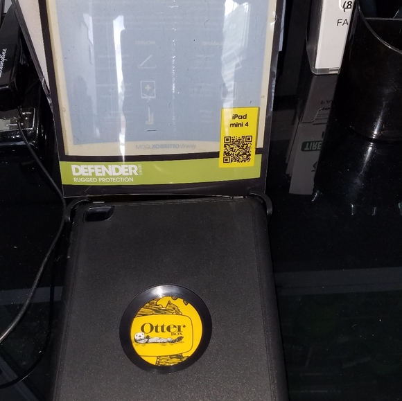 Otter box defender series for iPad mini 4 - Picture 1 of 5